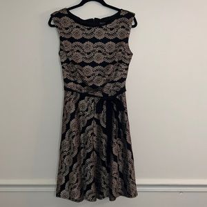 SLNY black and gold formal dress